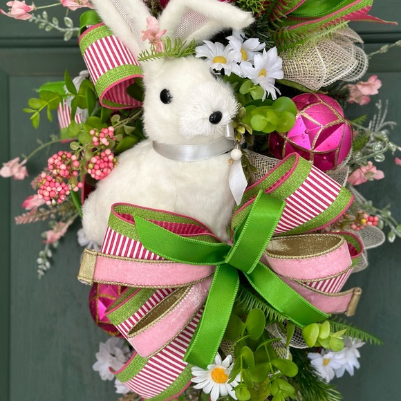 SOLD!! 24”Spring Swag. Easter Swag. Spring Wreath. Spring Door Decor - Picture 3 of 3